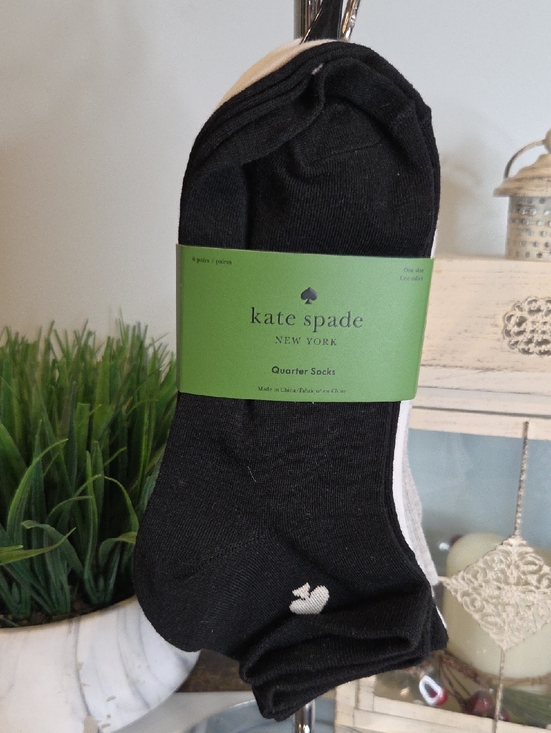 kate spade Accessories - SOLD***Kate Spade Pk Of 6 Quarter Socks